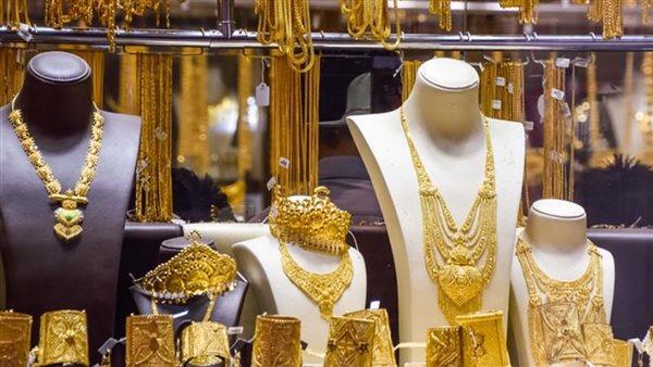 عاجل..تراجع الذهب محليا وعالميا بفعل قوة الدولار والتصعيد الإقليمي يحد من الخسائر